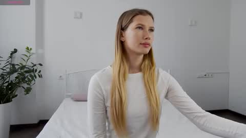 Rachel online show from January 16, 7:04 am