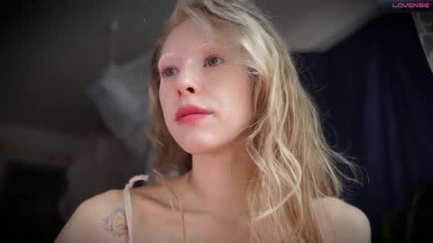 Snapshot of radiant_ada chatting on October 10, 10:53 am ada online show from October 10, 10:53 am