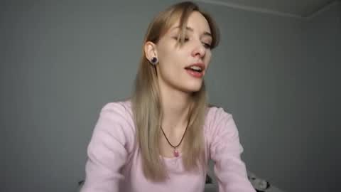 Sara online show from October 20, 2:53 pm