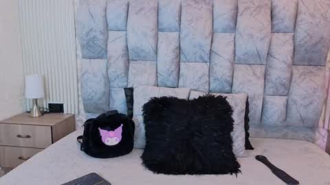 Snapshot of railey_rosse_ chatting on October 3, 8:03 pm Welcome to my room online show from October 3, 8:03 pm