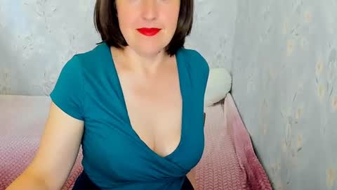 rainbowladyy online show from August 1, 10:06 am
