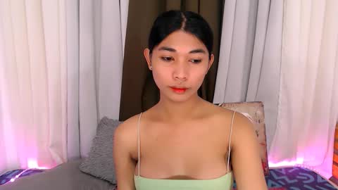 raindrizzle1706 online show from February 9, 5:48 pm