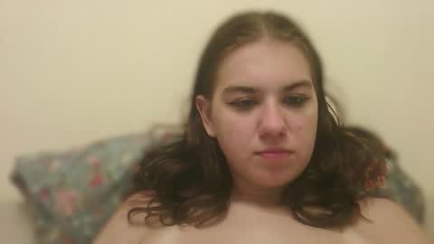 Snapshot of rainyvibe_ chatting on September 13, 9:56 pm rainyvibe_ online show from September 13, 9:56 pm