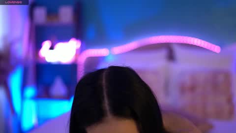 RaisaVawn online show from April 17, 6:15 am