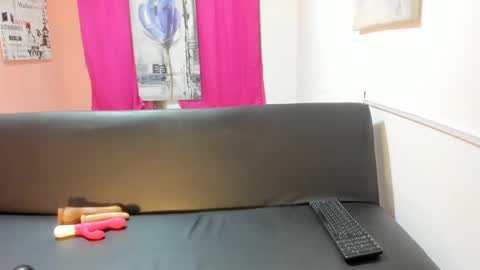 raizaack online show from December 28, 5:44 am