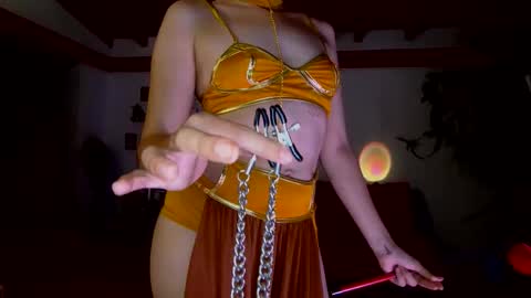 Snapshot of rami___ chatting on November 1, 3:21 am Ramona online show from November 1, 3:21 am