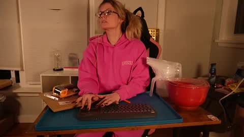 Snapshot of ramichick chatting on February 25, 2:14 am Rami online show from February 25, 2:14 am