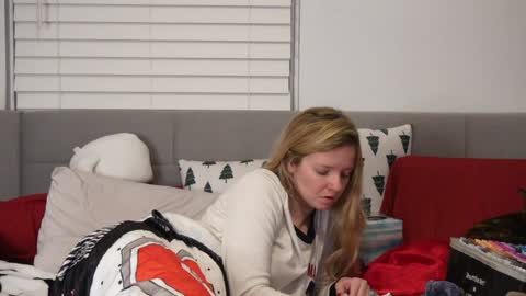 Snapshot of ramichick chatting on January 7, 1:28 am Rami online show from January 7, 1:28 am