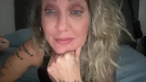 Mamakel online show from November 6, 7:03 am