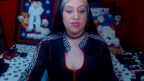 Sonia online show from December 15, 2:30 am