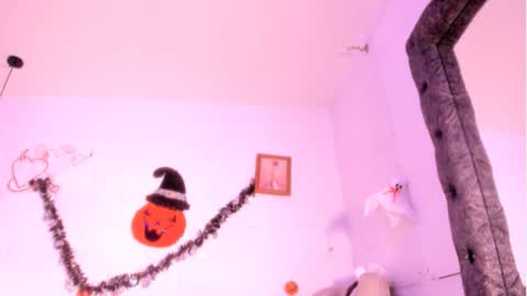 Snapshot of raquel_dl chatting on October 30, 10:55 pm Raquel online show from October 30, 10:55 pm