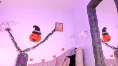 Snapshot of raquel_dl chatting on October 28, 10:36 pm Raquel online show from October 28, 10:36 pm