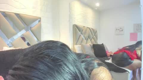 Raquel Moore  online show from January 9, 7:29 pm