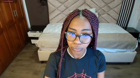 Raquel online show from January 3, 11:57 am