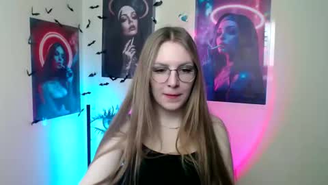 Snapshot of raspberry0101 chatting on October 17, 7:11 am raspberry0101 online show from October 17, 7:11 am