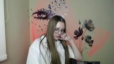 raspberry0101 online show from December 7, 5:48 am