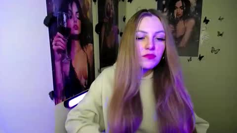 Snapshot of raspberry0101 chatting on September 29, 1:27 pm raspberry0101 online show from September 29, 1:27 pm