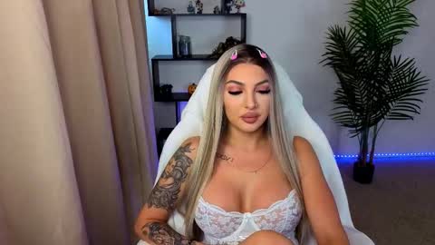 raven_inkk online show from November 27, 10:29 am