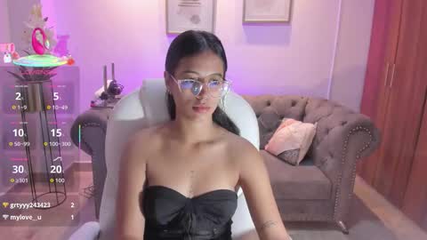 Snapshot of raven_stonee chatting on September 21, 3:27 am Raven online show from September 21, 3:27 am