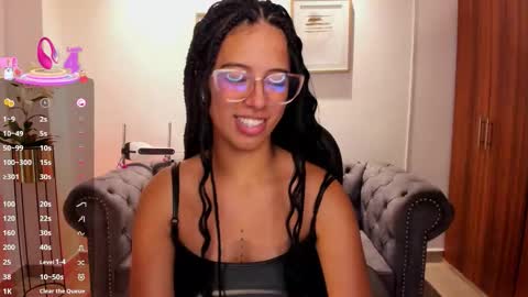 Snapshot of raven_stonee chatting on October 31, 3:19 am Raven online show from October 31, 3:19 am