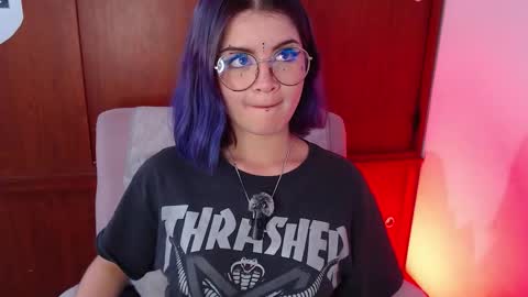 raventh_ online show from March 3, 2:01 pm