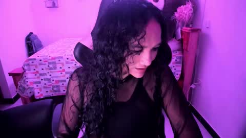 Danna online show from November 2, 8:12 pm