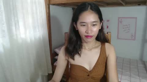 Snapshot of rea_petite chatting on September 20, 2:32 am Yna online show from September 20, 2:32 am