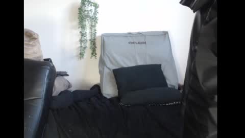 Fannie online show from October 3, 8:14 pm