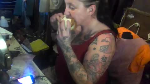 reallyredrum69th online show from May 24, 4:00 am