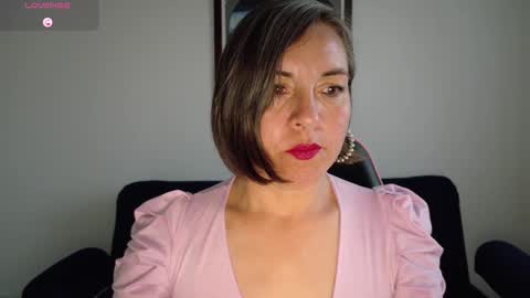 Rebbeca online show from December 4, 10:32 pm