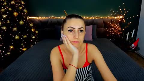 rebecca_diamonds online show from December 21, 6:28 am