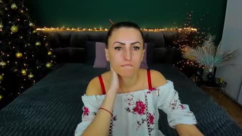 rebecca_diamonds online show from December 29, 6:45 am