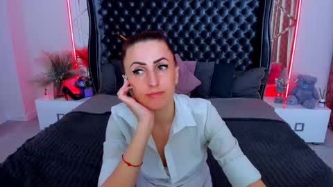 rebecca_diamonds online show from March 25, 7:33 am