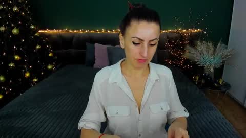 rebecca_diamonds online show from January 9, 6:17 am
