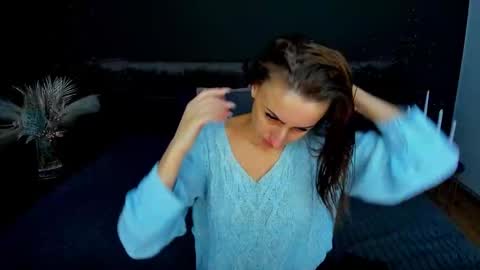 rebecca_diamonds online show from February 5, 7:33 am