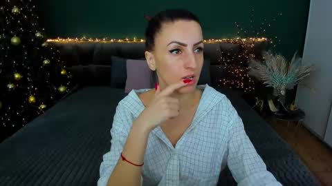 rebecca_diamonds online show from January 8, 5:59 am