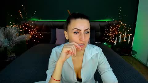 rebecca_diamonds online show from February 26, 7:40 am