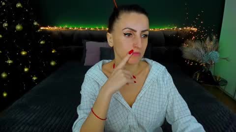 rebecca_diamonds online show from December 26, 6:19 am