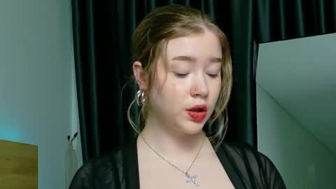 rebecca_lace online show from October 29, 9:50 pm