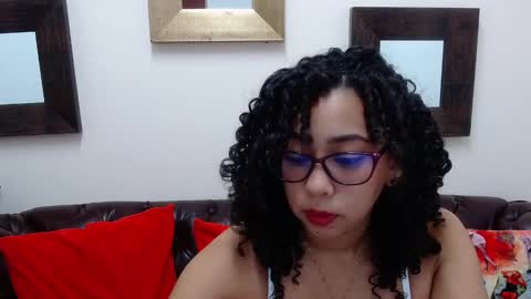 Snapshot of rebecca_mils chatting on March 1, 12:01 pm R E B E C A online show from March 1, 12:01 pm