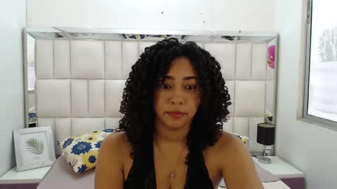 Snapshot of rebecca_mils chatting on March 2, 12:14 pm R E B E C A online show from March 2, 12:14 pm