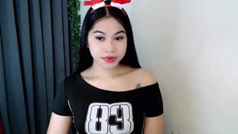 its me asian rebecca online show from December 23, 6:39 am