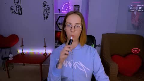 rebecca_smile_ online show from December 22, 5:05 pm