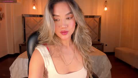 Rebe online show from December 22, 3:11 am