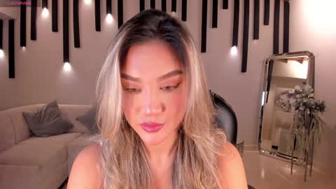 Rebe online show from December 3, 2:56 am