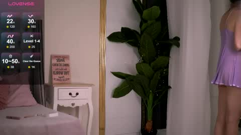 Rebecca online show from June 1, 9:11 am
