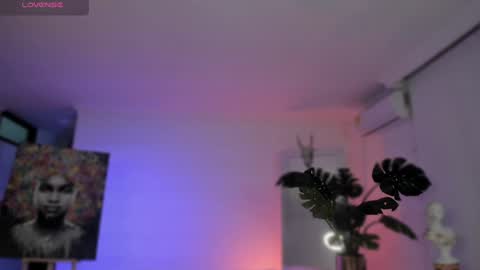 Snapshot of rebekahblack_ chatting on December 29, 7:43 pm Rebekah online show from December 29, 7:43 pm