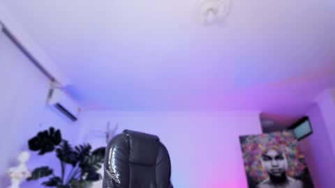 Snapshot of rebekahblack_ chatting on December 7, 6:59 pm Rebekah online show from December 7, 6:59 pm