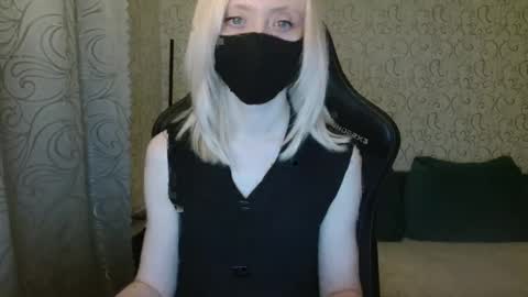 Snapshot of rebesaolset chatting on December 25, 3:38 pm RebesaOlset online show from December 25, 3:38 pm