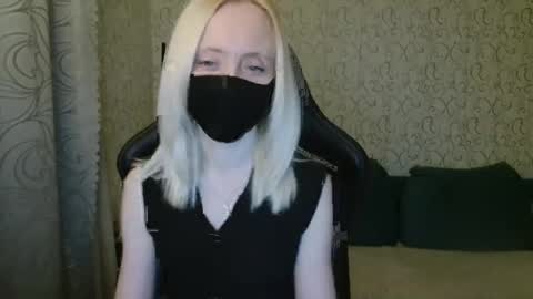 Snapshot of rebesaolset chatting on January 22, 4:23 pm RebesaOlset online show from January 22, 4:23 pm